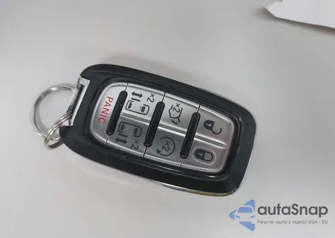 2019 Chrysler Pacifica Touring Plus z USA, uszkodzony, nr VIN 2C4RC1FG4KR569757